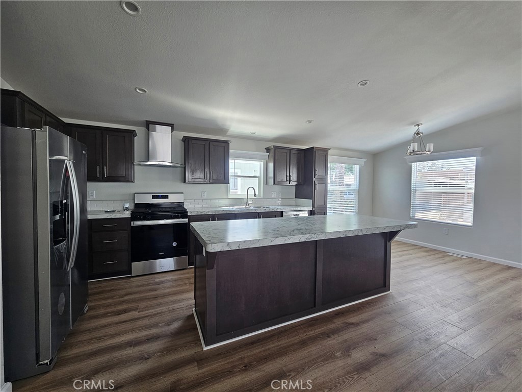 350 San Jacinto Avenue 130