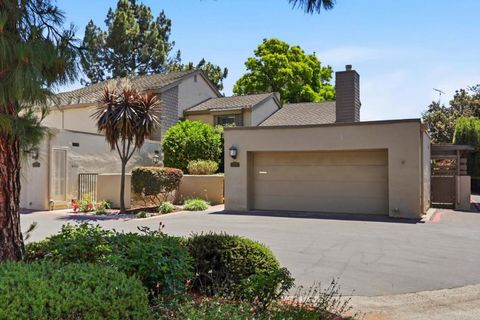 Photo of 1709 Cherryhills Lane, San Jose, CA 95125 (MLS # ML82046811)
