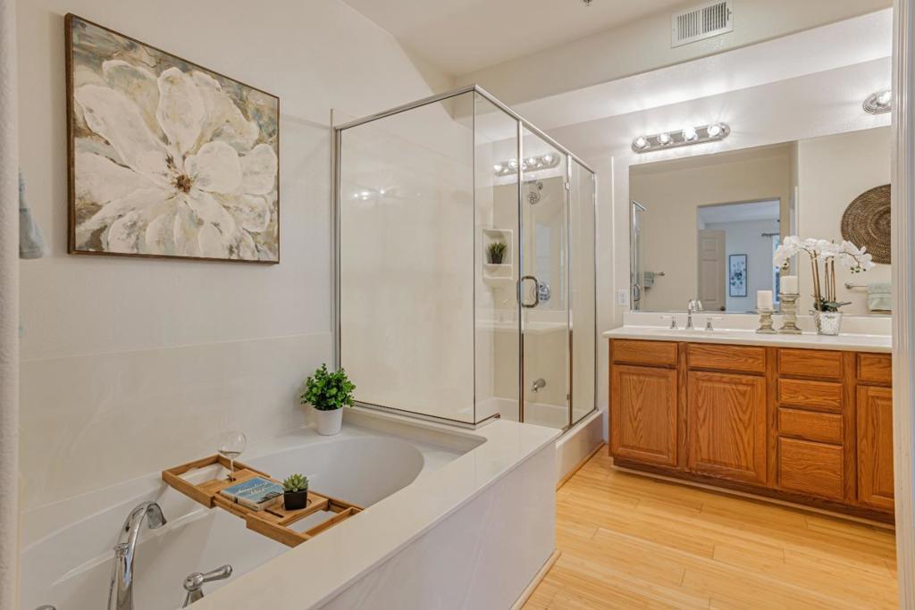 800 S Abel Street 101