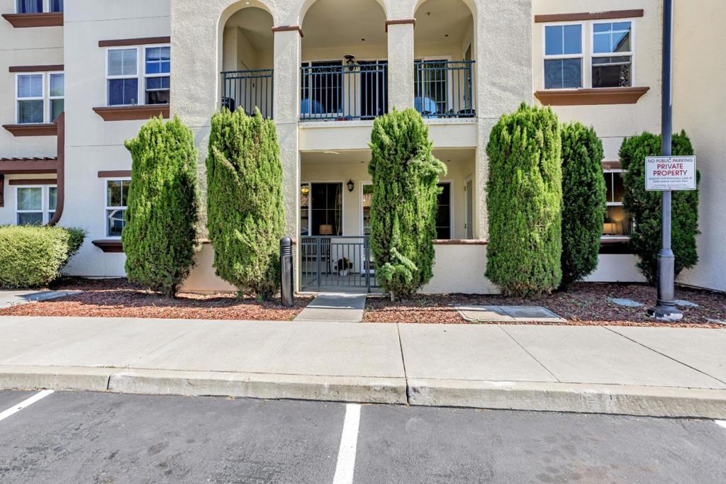 800 S Abel Street 101