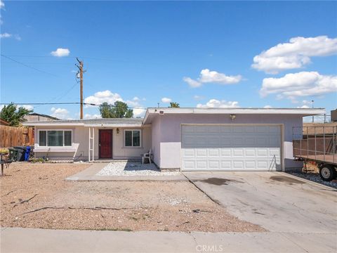 Photo of 917 Ann St, Barstow, CA 92311 (MLS # HD26025497)