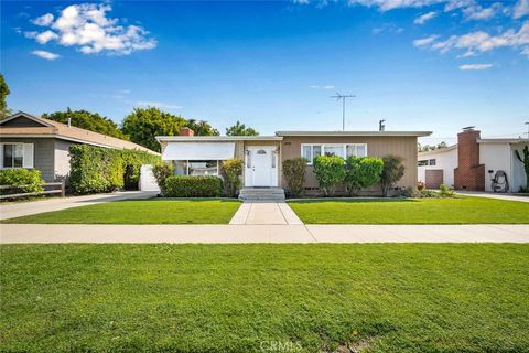 2660 Gondar Avenue Long Beach CA 90815