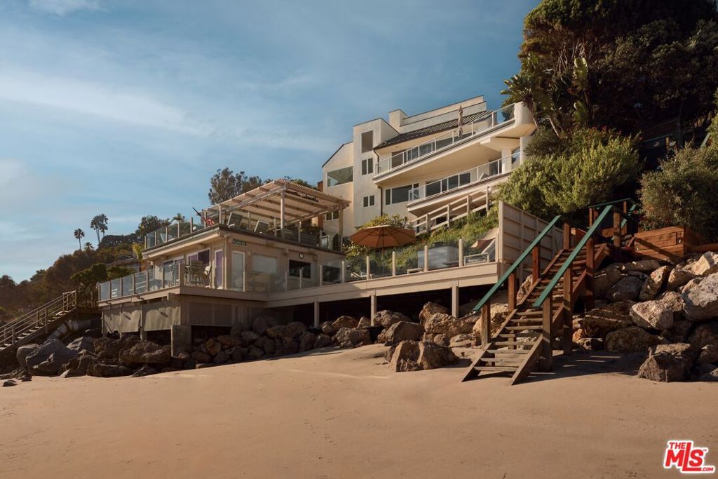 Photo of 28026 Sea Lane Drive, Malibu, CA 90265 (MLS # 25611801)
