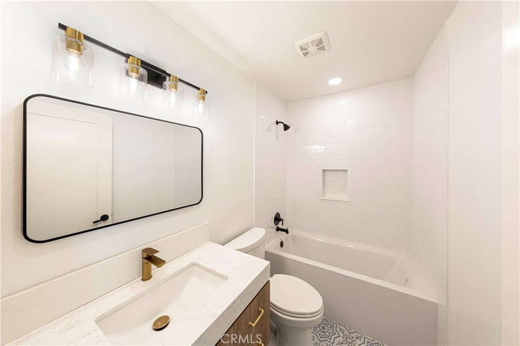 Loma Lane - Residential Lease