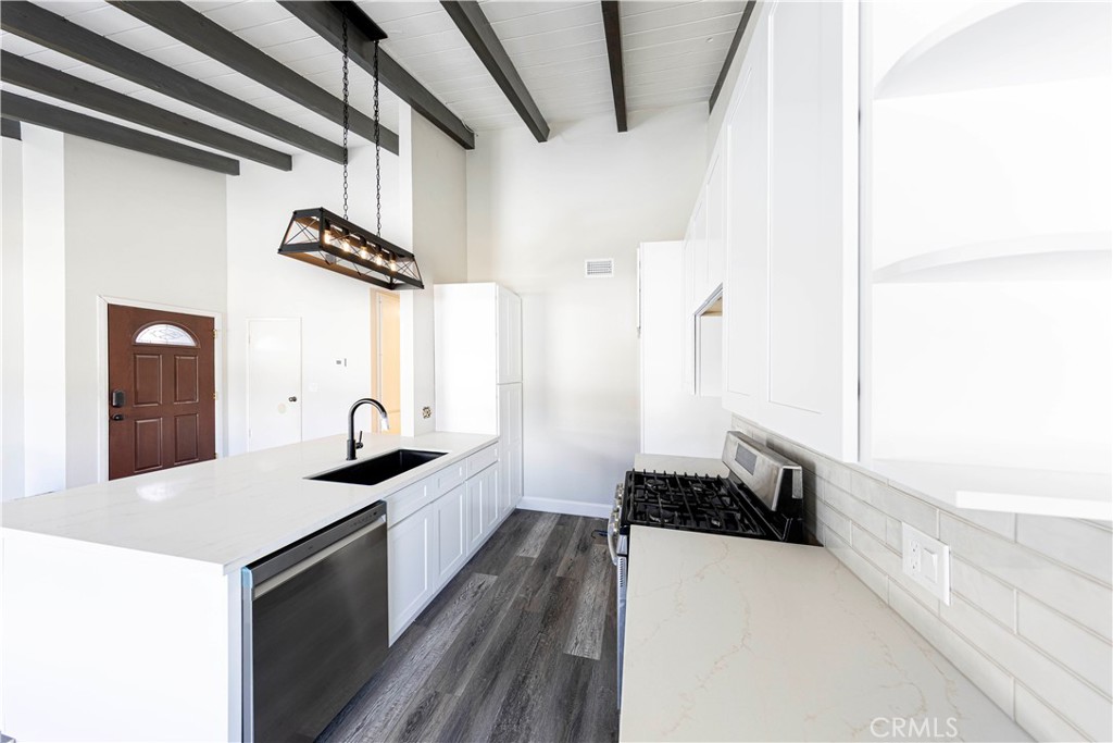 Loma Lane - Residential Lease