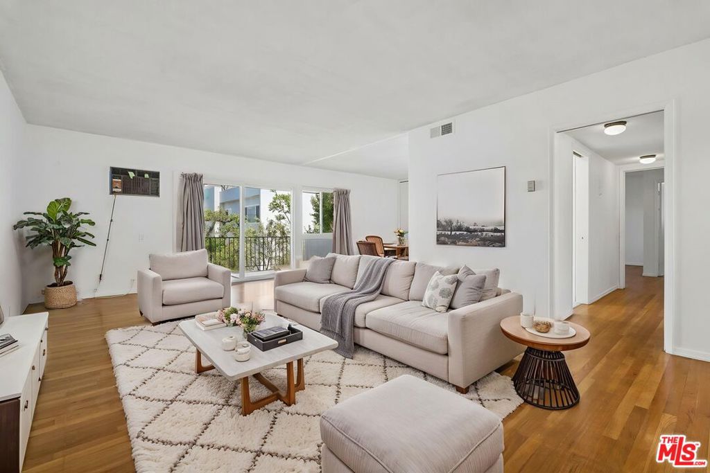 3200 S Sepulveda Boulevard K36