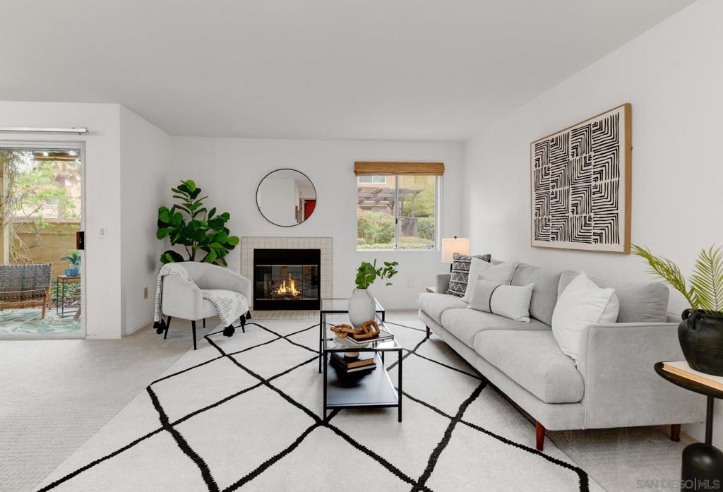 11325 Avenida De Los Lobos A