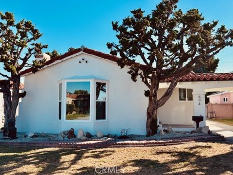 Photo of 604 S Burris Ave Ave, Compton, CA 90221 (MLS # IV25250378) Photo of 604 S Burris Ave Ave, Compton, CA 90221 (MLS # IV25250378)