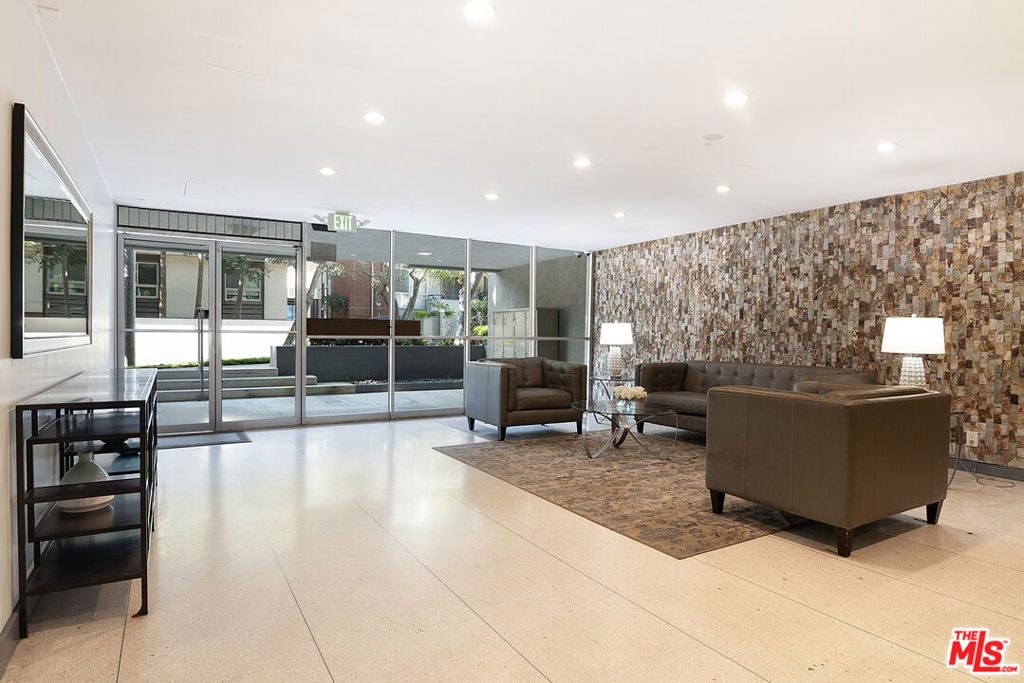 Properties 3 5625 Windsor Way 107