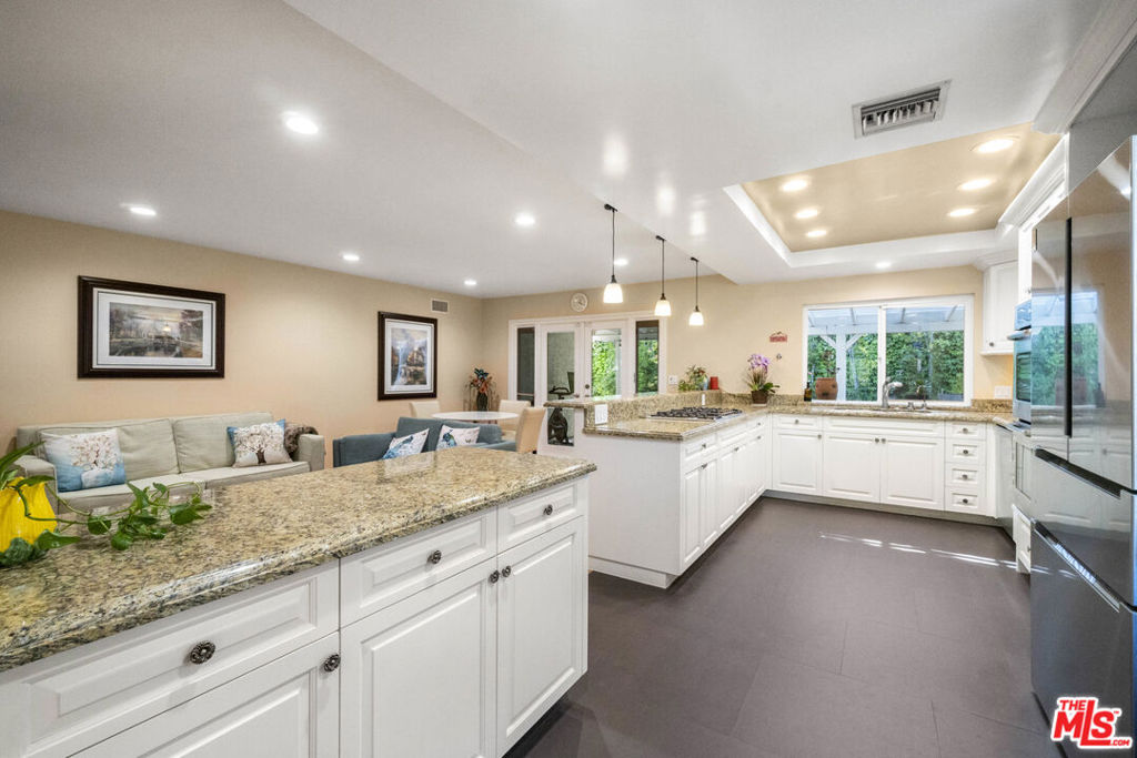 4221 Balcony Drive