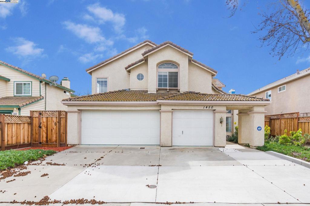 1450 Bluegrass Ln