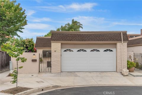 13 Rockrose Irvine CA 92612