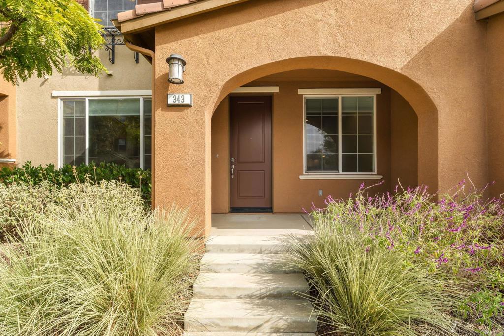 343 American River Ct