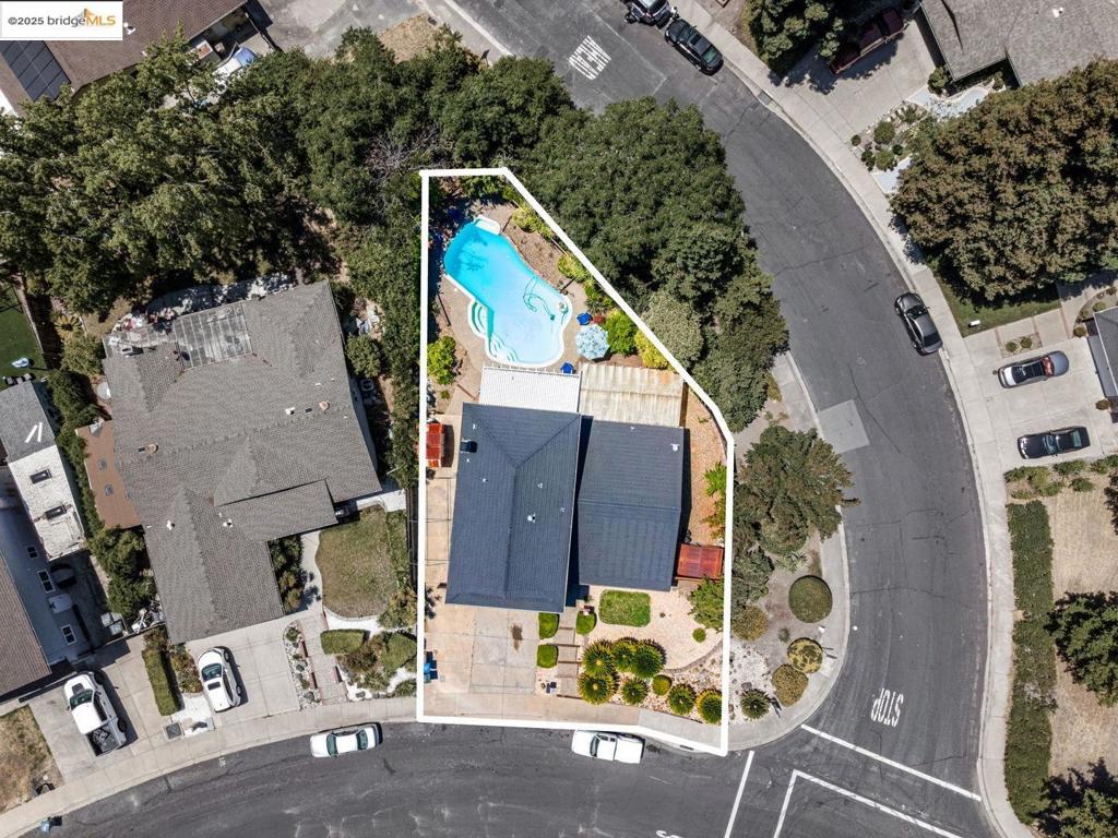 3300 Ashburton DR
