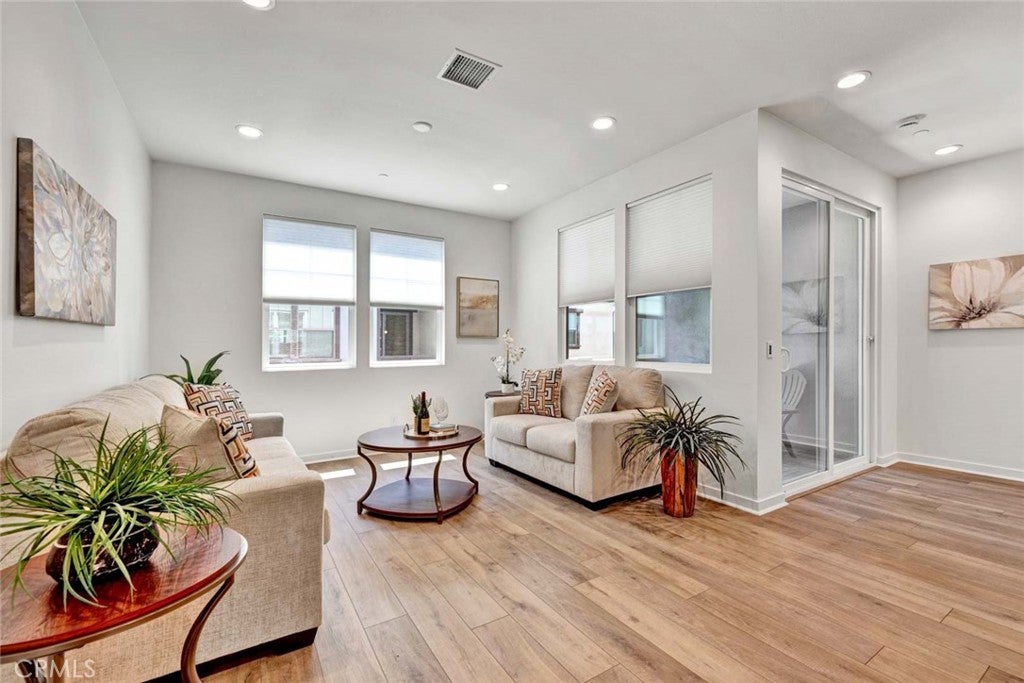1104 Edgeton Court