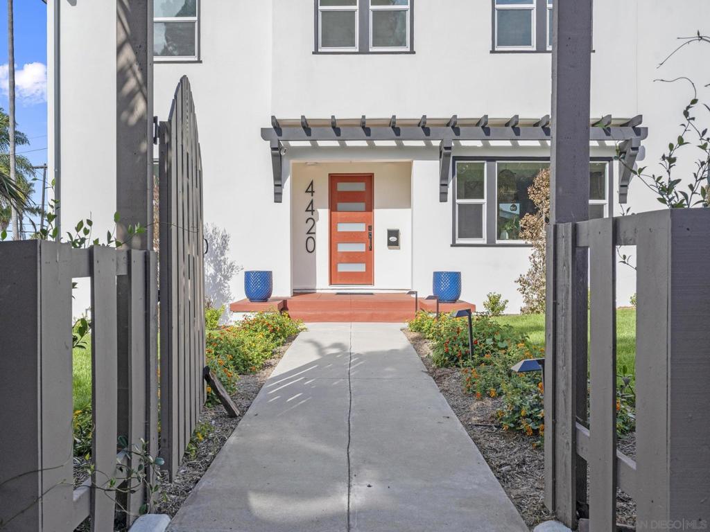 4420 Voltaire Street