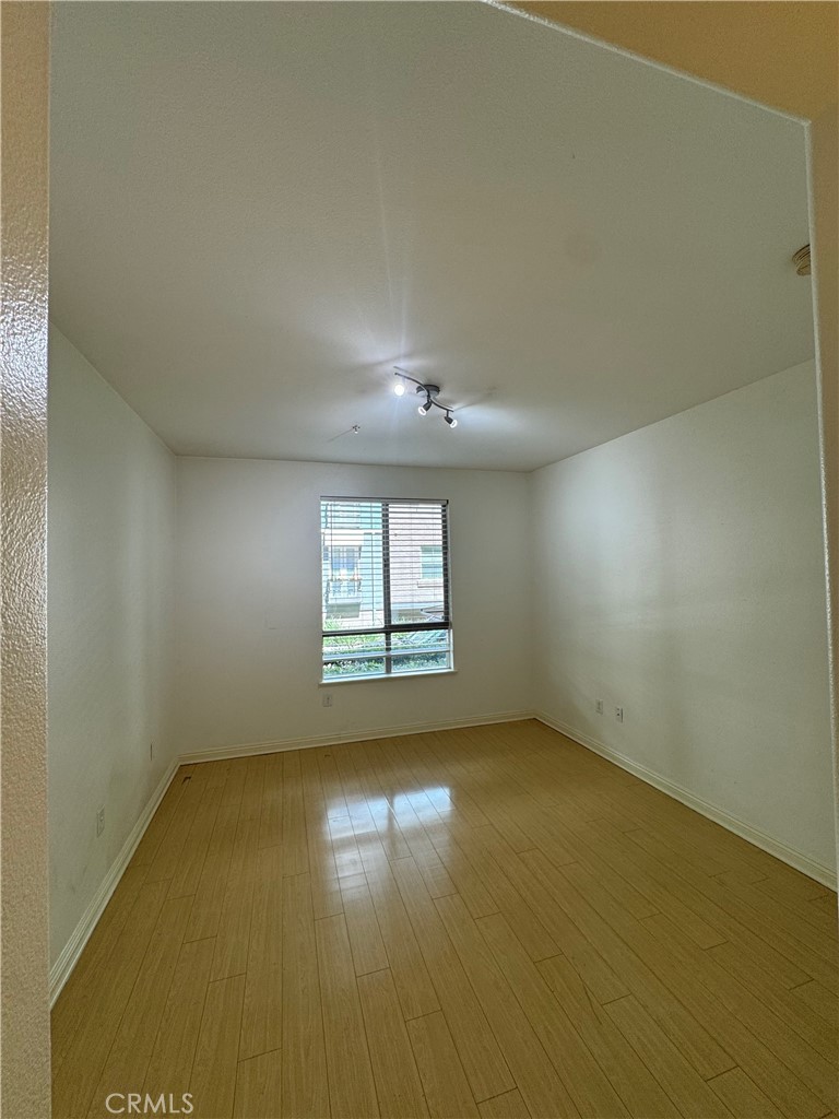 100 S Alameda Street S 148