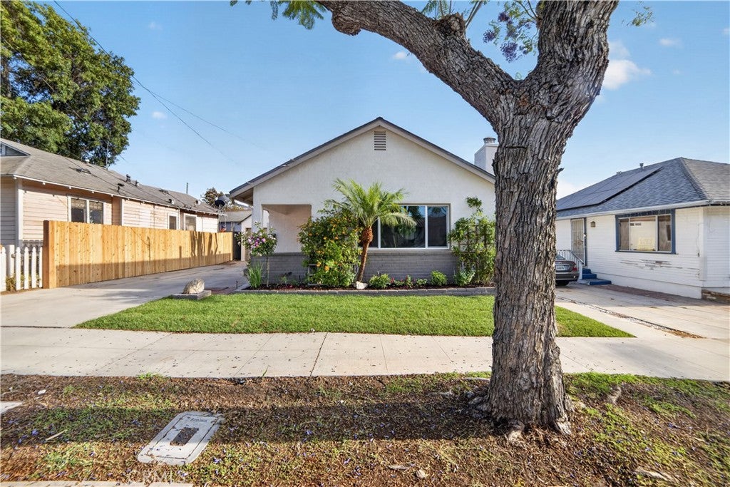 12522 Broadway