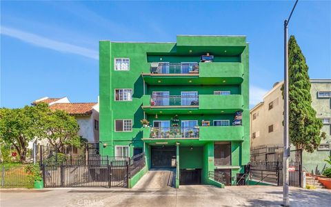 Photo of 316 S New Hampshire Ave #208, Los Angeles, CA 90020 (MLS # SR25237232)