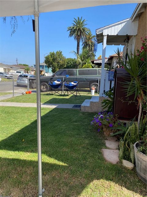 Photo of 5846 Gardenia Ave, Long Beach, CA 90805 (MLS # OC25256663)
