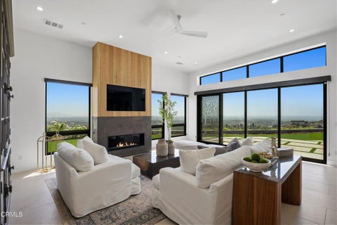 Tiny photo for 7152 Ridgecrest Court, Ventura, CA 93003 (MLS # V1-38671)