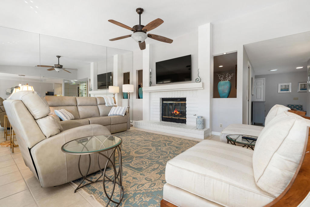 Chaparral C.C. - Residential