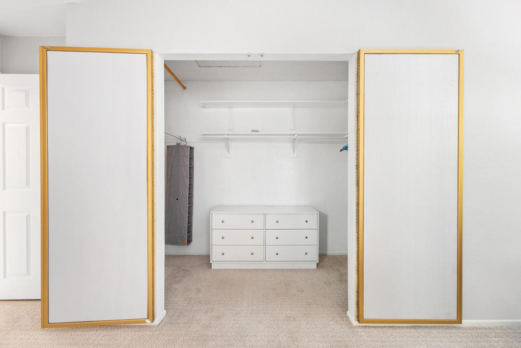 Chaparral C.C. - Residential