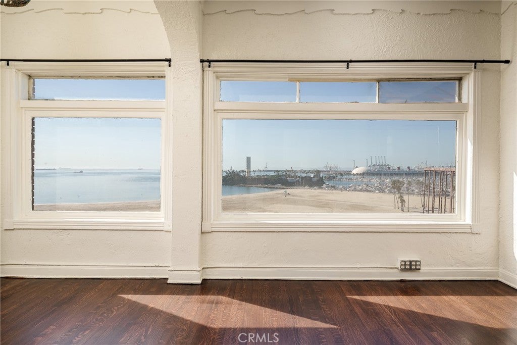 1030 E Ocean Boulevard 611