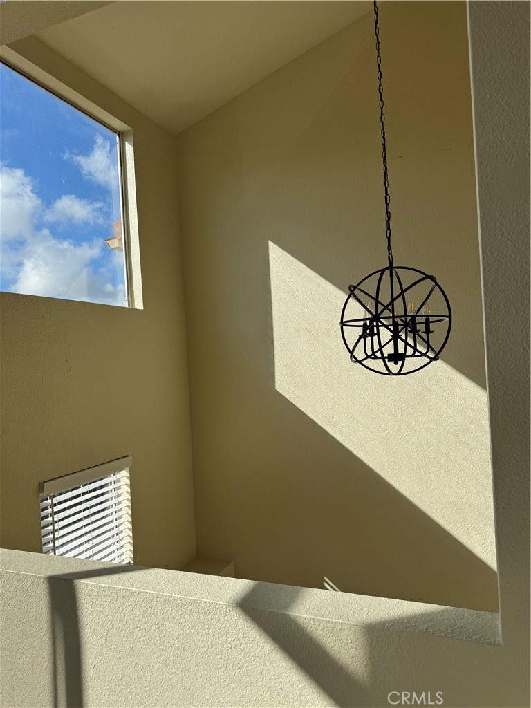 2554 ORANGE Avenue E