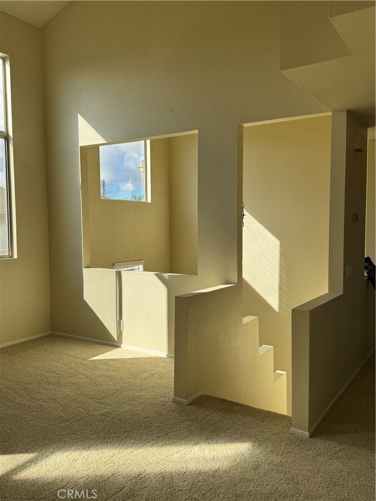 2554 ORANGE Avenue E