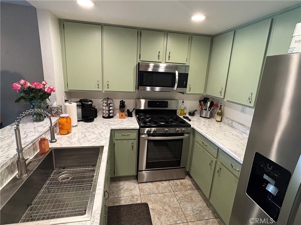 8360 Branchwood