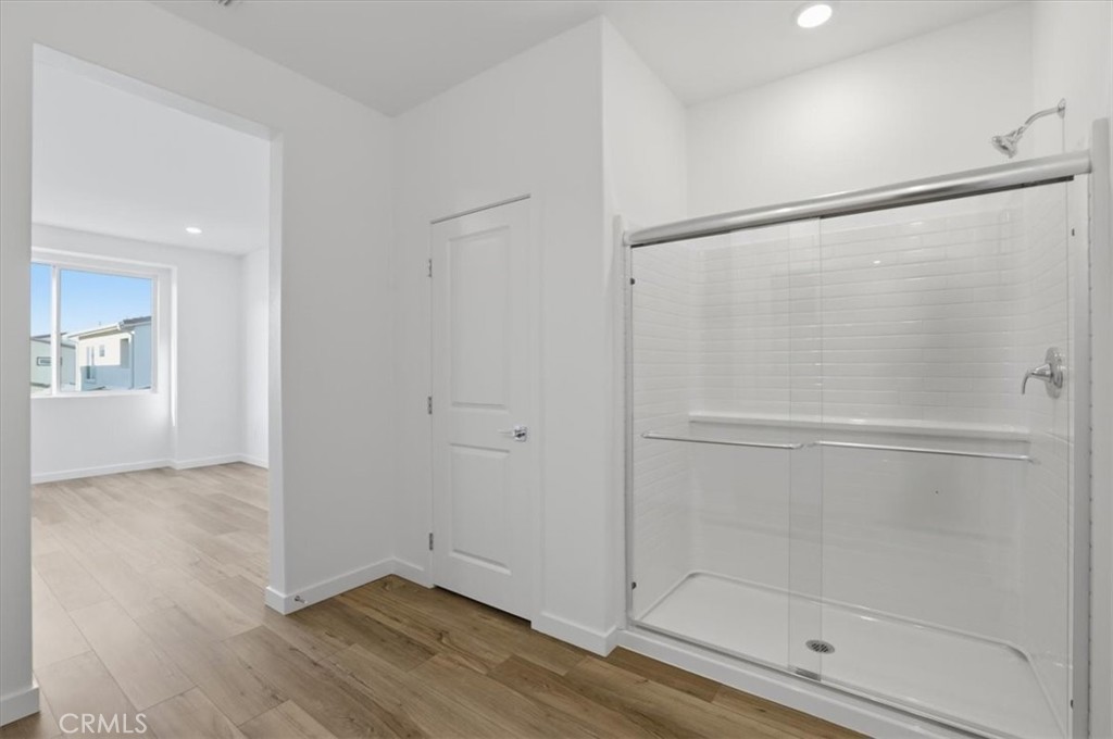 Iris (IRIS5P) - Residential