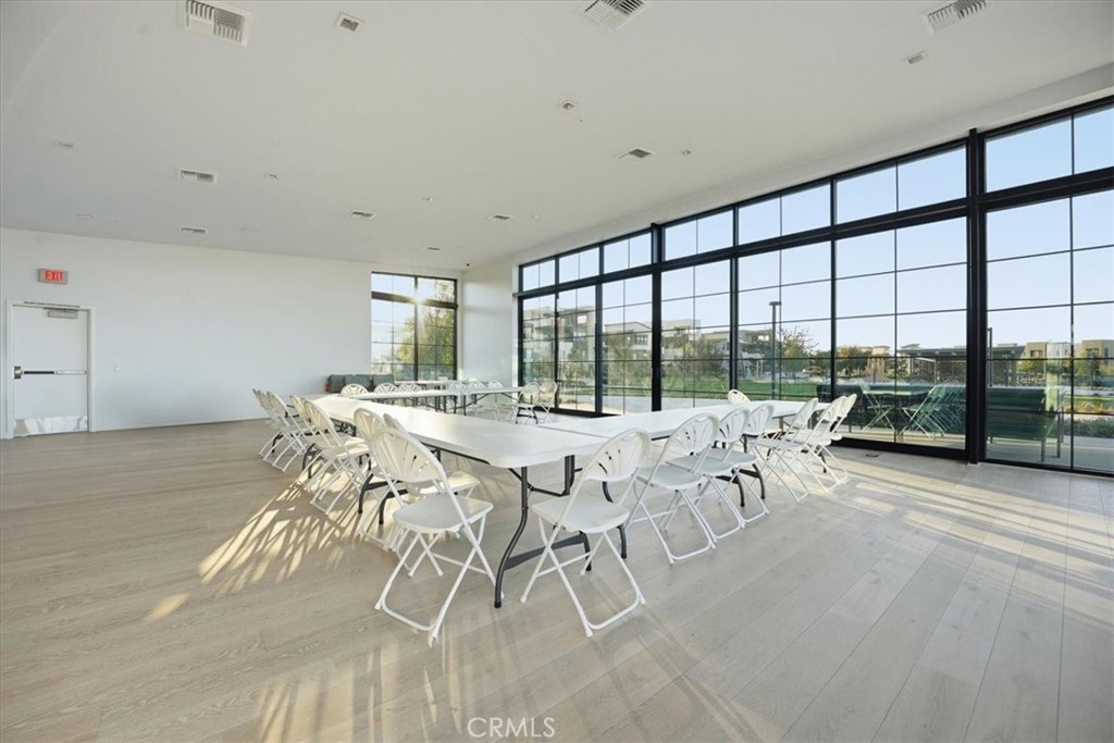 Iris (IRIS5P) - Residential