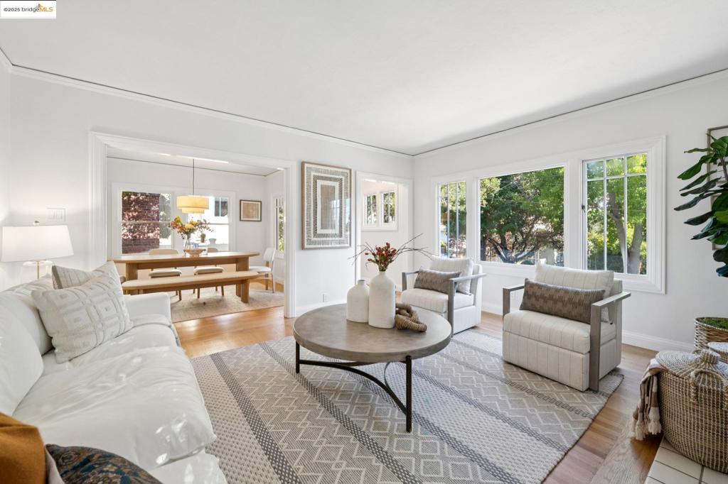 THOUSAND OAKS - Residential