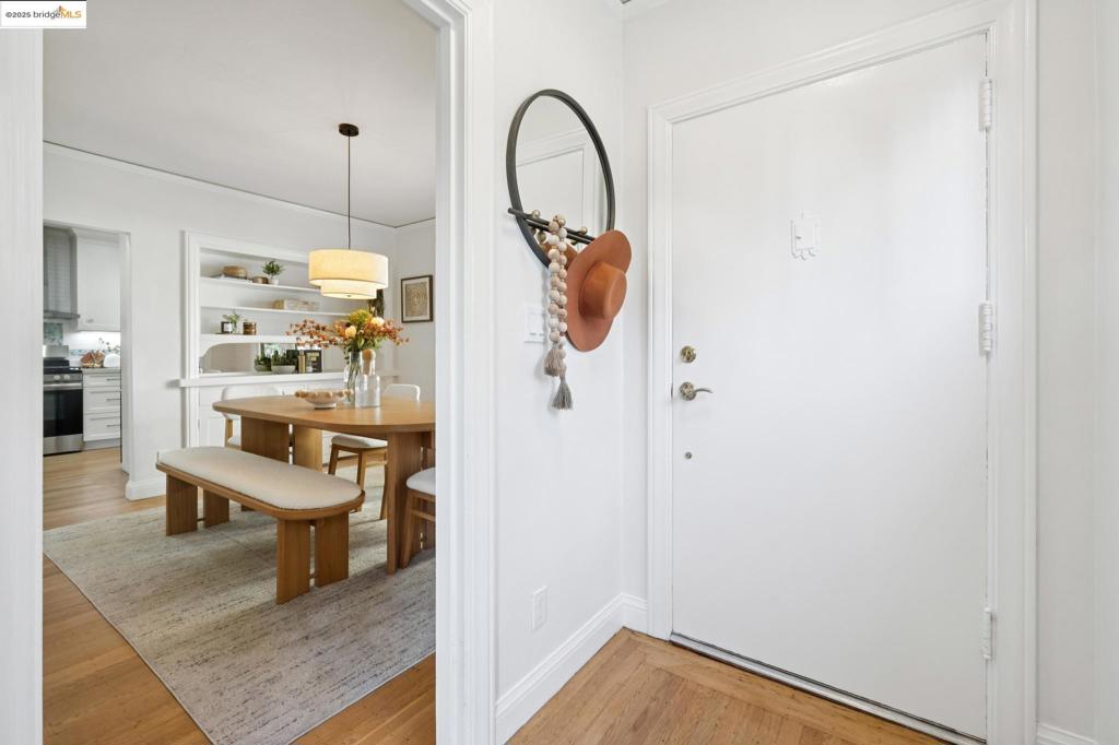 THOUSAND OAKS - Residential