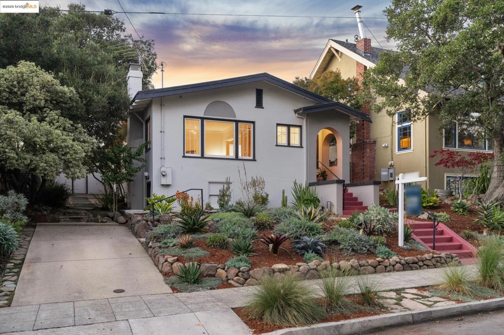 THOUSAND OAKS - Residential