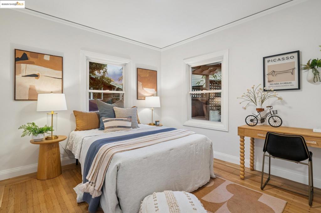 THOUSAND OAKS - Residential