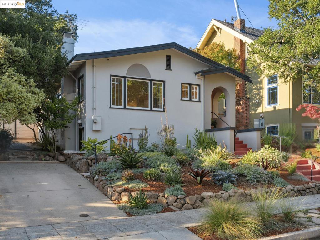 THOUSAND OAKS - Residential