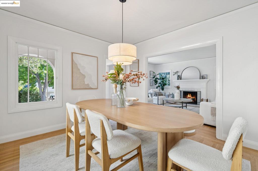 THOUSAND OAKS - Residential