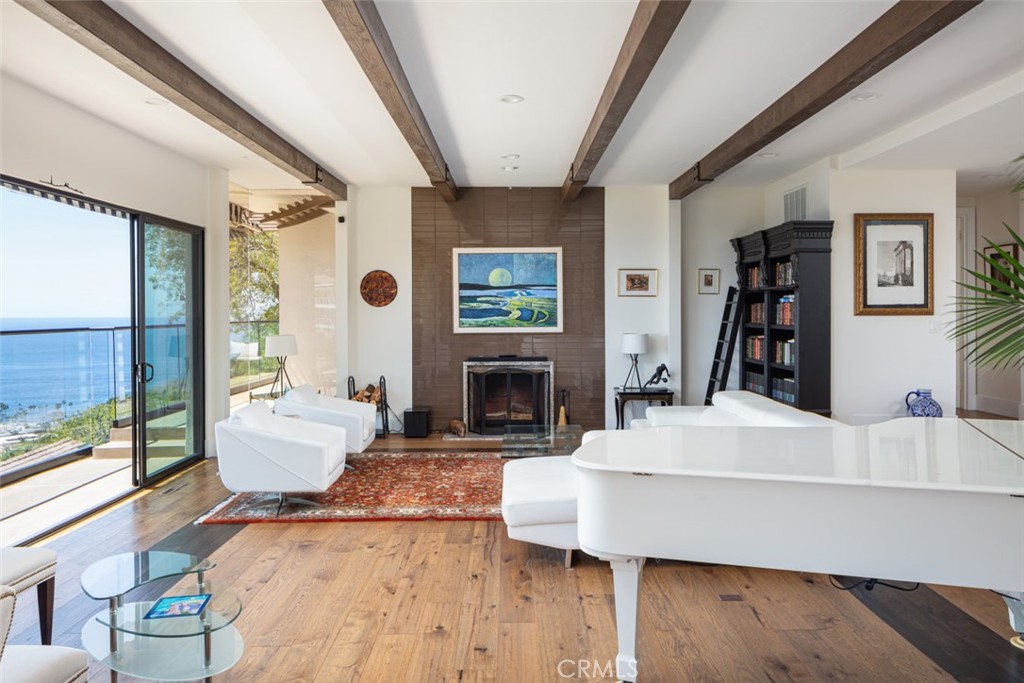 Emerald Bay (EB) - Residential Lease