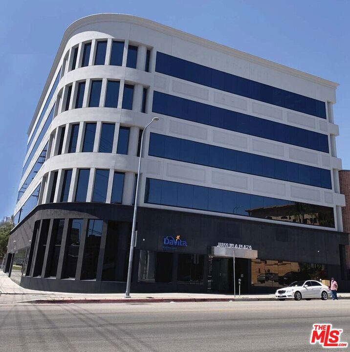 - Commercial Lease