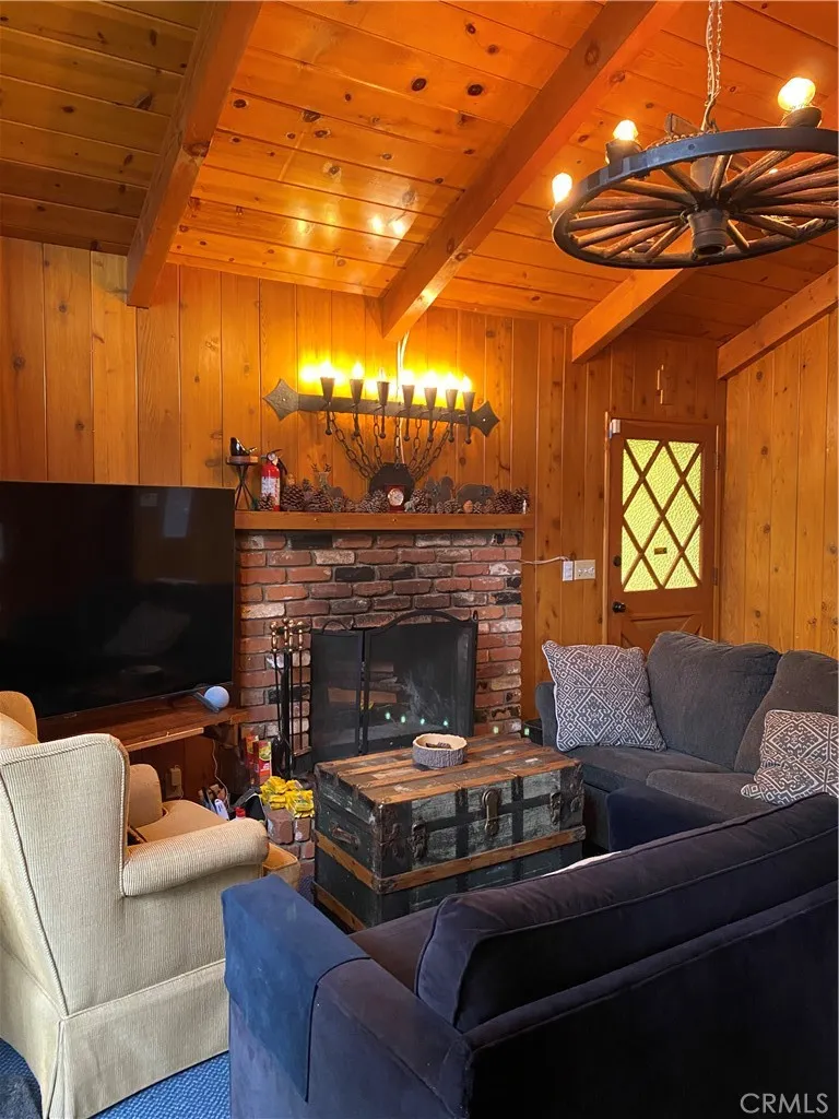 Twin Peaks, California 92391, United States, 3 Bedrooms Bedrooms, ,3 BathroomsBathrooms,Residential,Active,127824