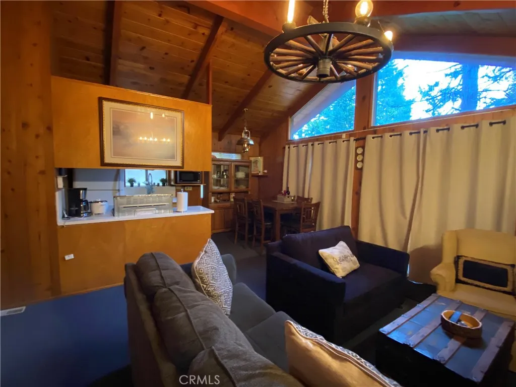 Twin Peaks, California 92391, United States, 3 Bedrooms Bedrooms, ,3 BathroomsBathrooms,Residential,Active,127824