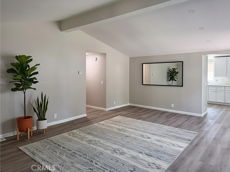 10961 Desert Lawn Drive 21