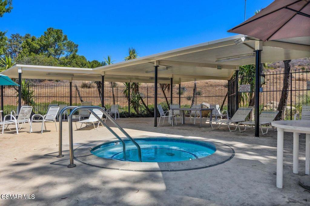 Northwood Townhomes I-516 - 1005282 - Residential
