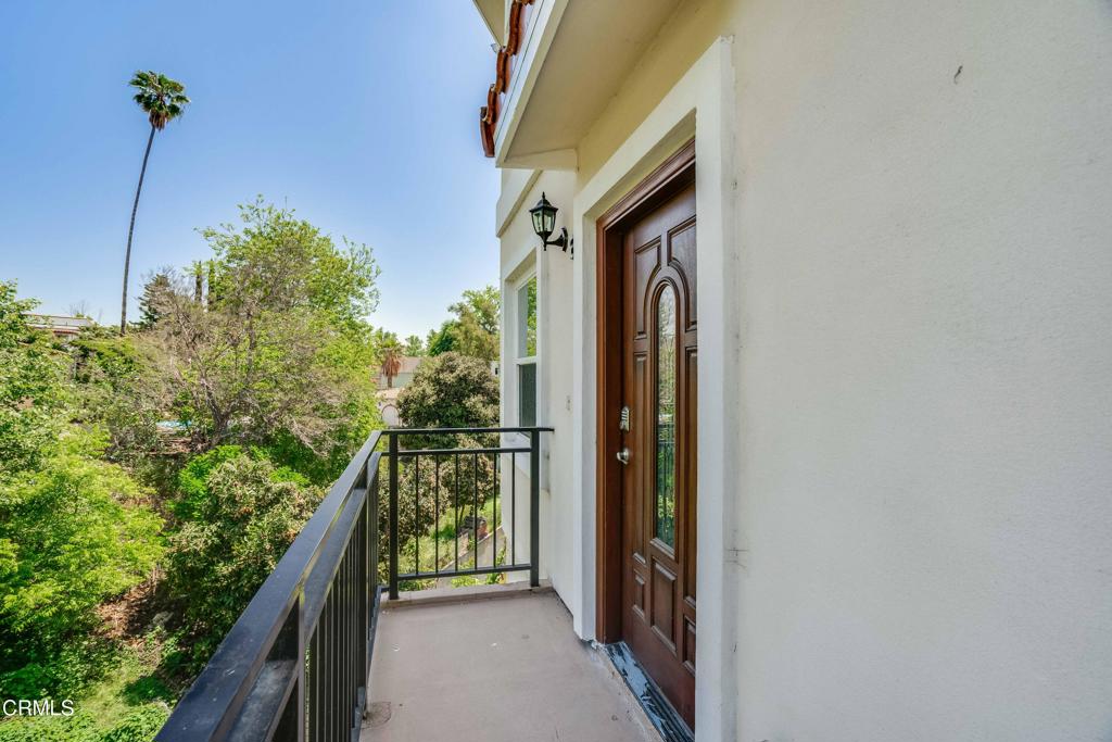 300 E Alhambra Road F