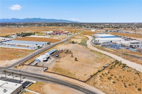 Photo of 10592 E Avenue, Hesperia, CA 92345 (MLS # CV26217599)