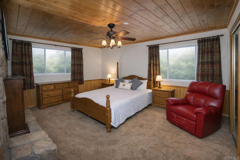 42988 Moonridge Road