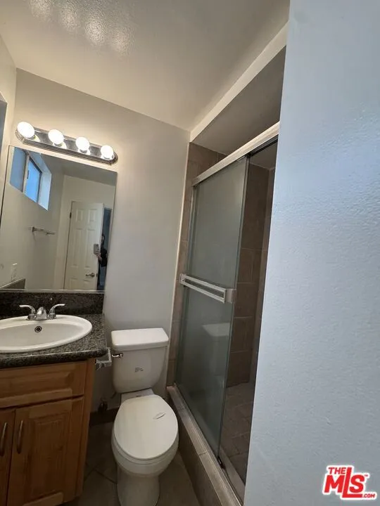 Los Angeles, California 90025, United States, 2 Bedrooms Bedrooms, ,2 BathroomsBathrooms,Residential,Active,234879