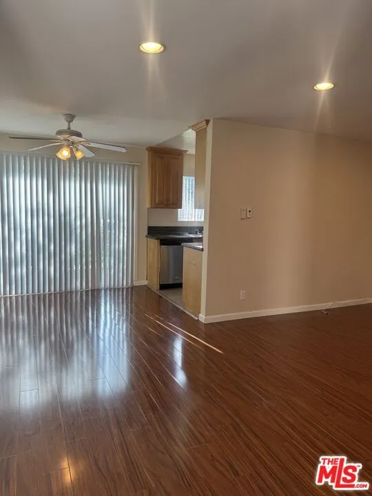 Los Angeles, California 90025, United States, 2 Bedrooms Bedrooms, ,2 BathroomsBathrooms,Residential,Active,234879